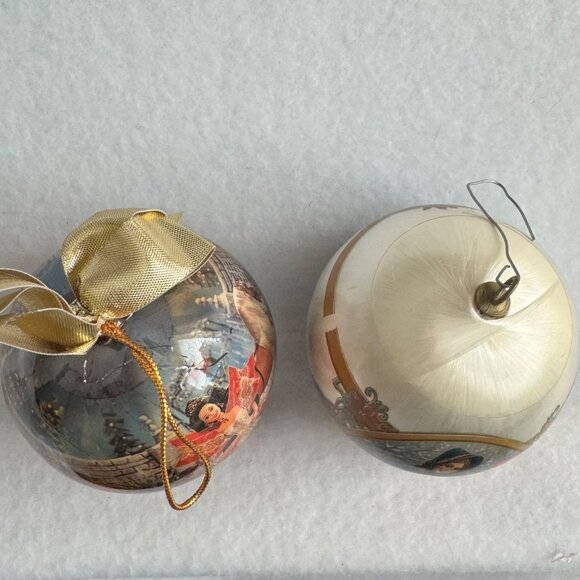 Christmas Ball Ornament Lot 2 Salvation Army 1987 Holiday Barbie 1997 - Picture 4 of 4